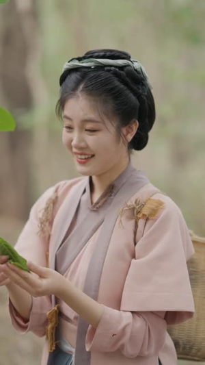災荒年，小農(nóng)女有滿倉魚肉
